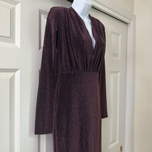 Line & Dot - Opal Gown - Picture 6 of 9